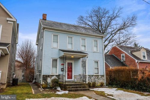 312 4th St, HANOVER, PA, 17331-2120 | Card Image