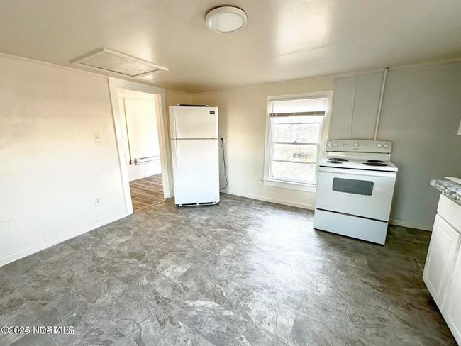 A - 916 Cedar St, Home with 2 bedrooms, 1 bathrooms and null parking in New Bern NC | Image 5