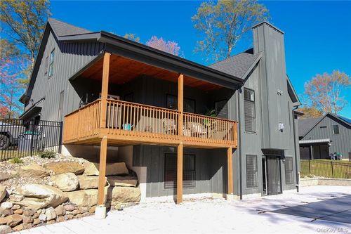 41 Fern Wood Way, Montgomery, NY, 12549 | Card Image