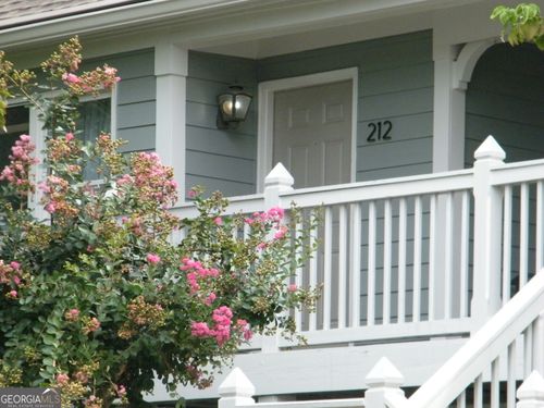 212 Abingdon Way, Atlanta, GA, 30328-1677 | Card Image