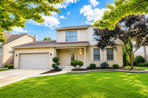 1276 Woburn Dr, Lemont, IL, 60439-8933 | Card Image