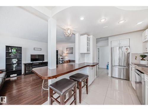 75 Amberly Crt Nw, Edmonton, AB, T5A2H9 | Card Image