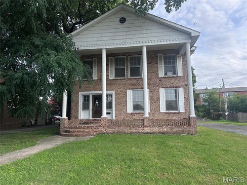 114 W North St, Sikeston, MO, 63801-4131 | Card Image