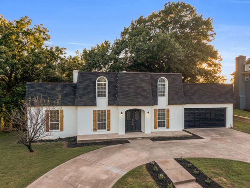 4220 Dawn Dr, Benbrook, TX, 76116-7508 | Card Image