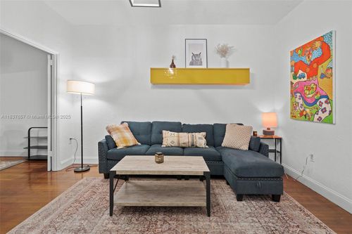 apt-a1-1211 Pennsylvania Ave, Miami Beach, FL, 33139-4405 | Card Image