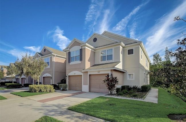 26539 Castleview Way, Townhouse with 3 bedrooms, 2 bathrooms and null parking in Wesley Chapel FL | Image 1
