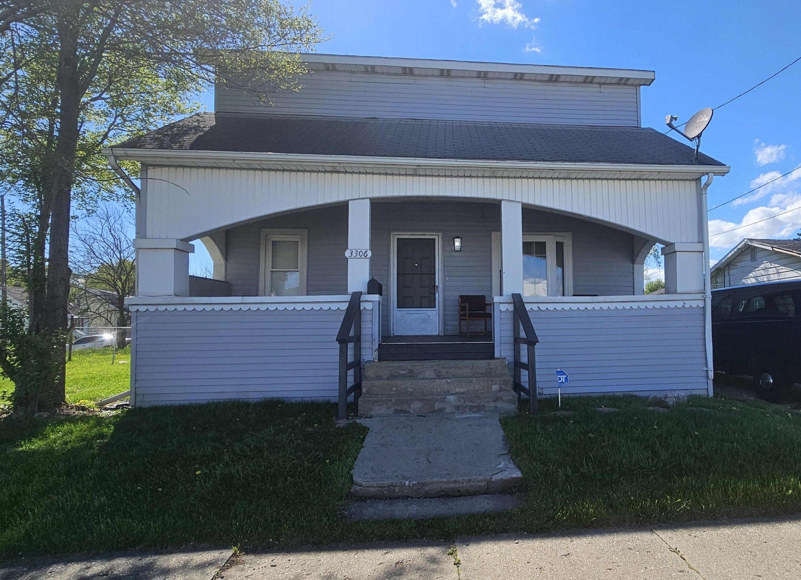 Grand Traverse St, Flint, MI 48507