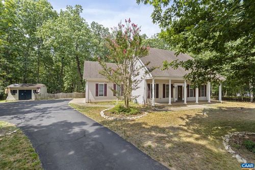 399 Jefferson Dr, PALMYRA, VA, 22963-2802 | Card Image