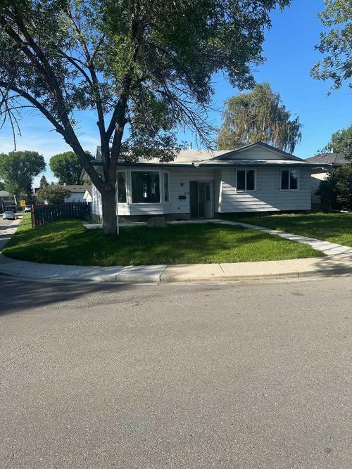 626 Rundleside Drive, Calgary, AB, T1Y1E4 | Card Image