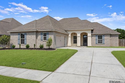 20919 N High Plains Dr, Zachary, LA, 70791-5498 | Card Image