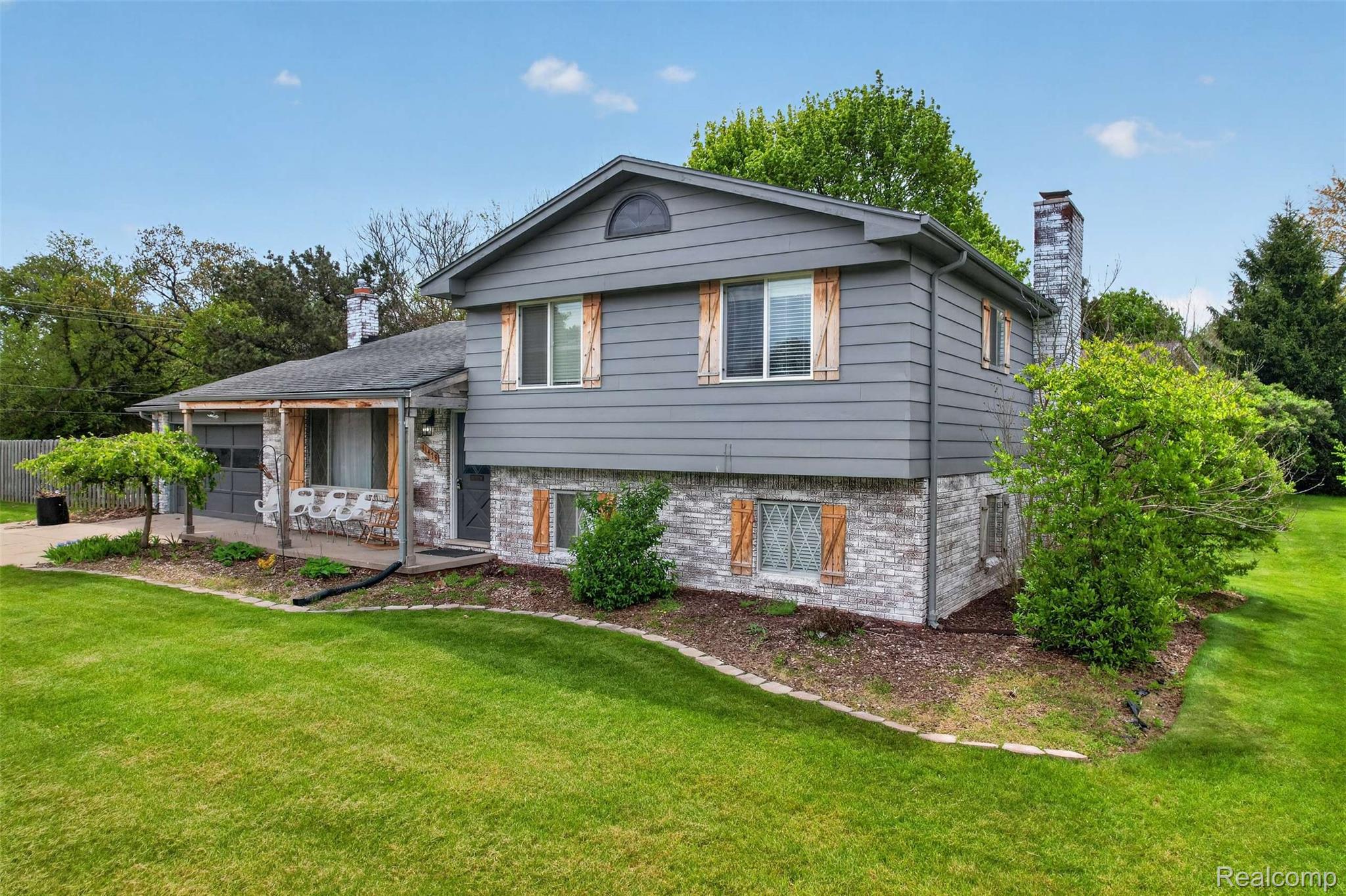 Residential in Tyrone Township 5