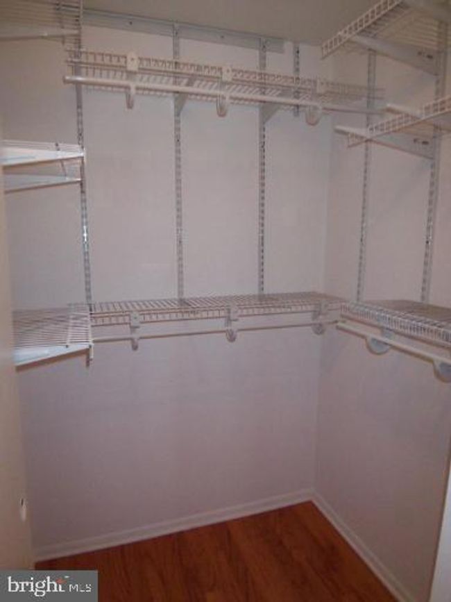 11655C-GL - 11655 Gas Light Ct, Condo with 2 bedrooms, 1 bathrooms and null parking in RESTON VA | Image 11