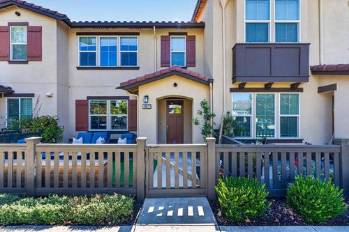 18077 Monterey St, Morgan Hill, CA, 95037 | Card Image