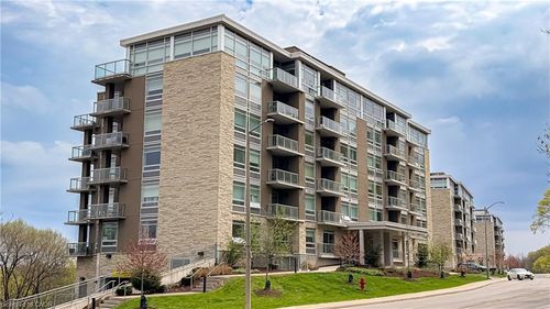 206-455 Charlton Ave E, Hamilton, ON, L8N0B2 | Card Image