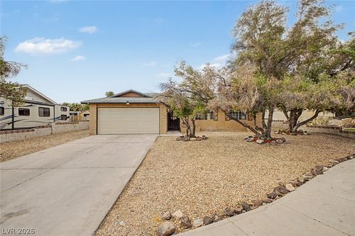 6258 Bayview Cir, Las Vegas, NV, 89156-6937 | Card Image
