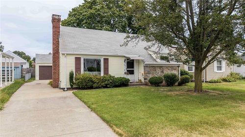 156 Whittier Rd, Pawtucket, RI, 02861-2752 | Card Image