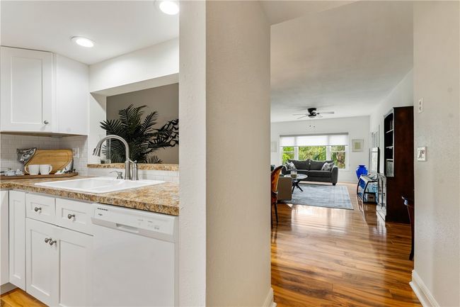 APT-205 - 6175 S Mirror Lake Dr, House attached with 2 bedrooms, 2 bathrooms and null parking in Sebastian FL | Image 12