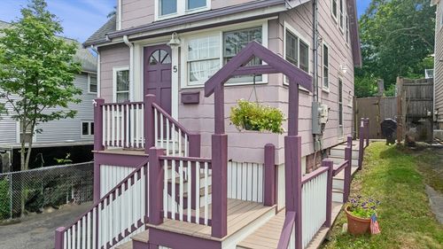 5 S Mountain Ave, Melrose, MA, 02176-6320 | Card Image