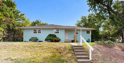 1305 Ne Williams St, Pullman, WA, 99163-4372 | Card Image