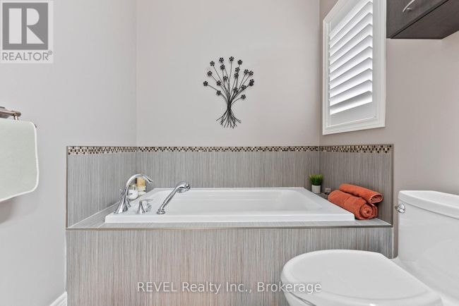 4 Tulip Tree Road, House other with 3 bedrooms, 3 bathrooms and 6 parking in Niagara-on-the-Lake (St. Davids) ON | Image 24