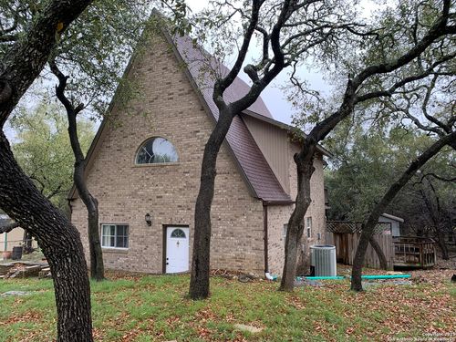 1076 Eastview Dr, Canyon Lake, TX, 78133-6153 | Card Image