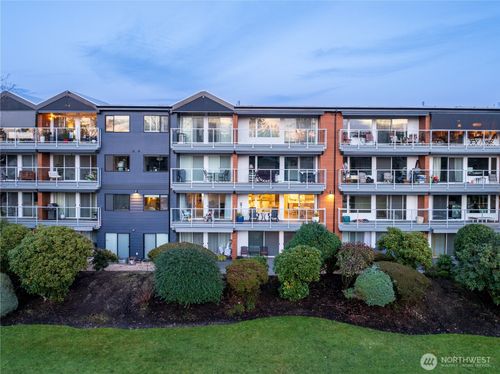 apt-221-2501 Canterbury Ln E, Seattle, WA, 98112-2563 | Card Image