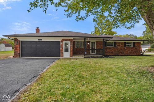 9458 Dawn Dr, Brownsburg, IN, 46112-8666 | Card Image
