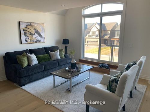 7520 Splendour Dr, Niagara Falls, ON, L2H3V8 | Card Image