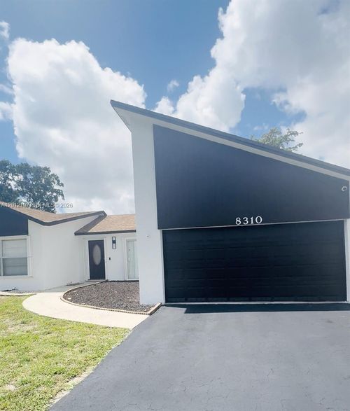 8310 Nw 48th St, Lauderhill, FL, 33351-5544 | Card Image