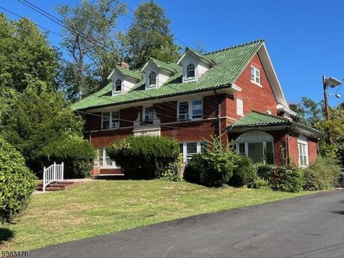 2-429 W 8th St, Plainfield, NJ, 07060-2303 | Card Image