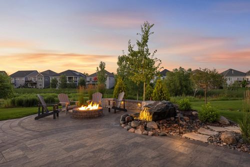 18142 Goldfinch Way, Lakeville, MN, 55044-2023 | Card Image
