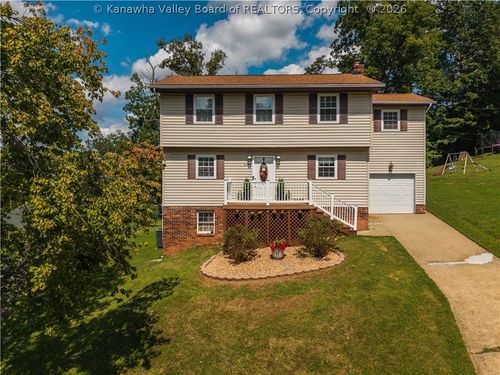 4007 Seymour Ln, Cross Lanes, WV, 25313-2223 | Card Image