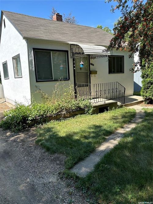 1726 Coy Ave, Saskatoon, SK, S7M0H7 | Card Image