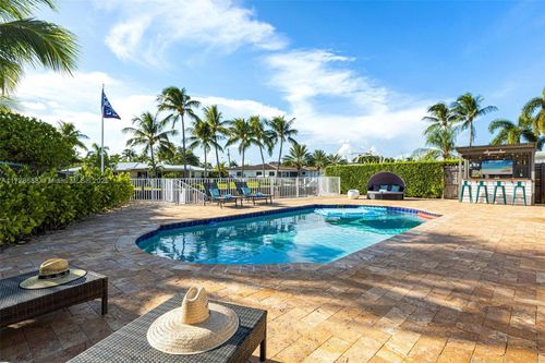 na-2719 Se 11th St, Pompano Beach, FL, 33062-7034 | Card Image
