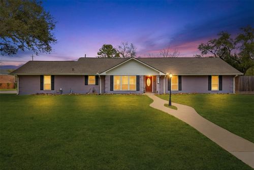 15526 Jersey Dr, Jersey Village, TX, 77040-2127 | Card Image