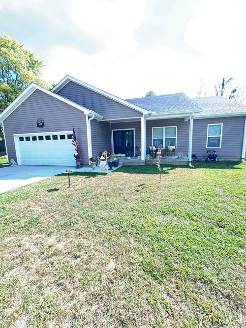 42 Hidden Ct, Danville, KY, 40422-8364 | Card Image