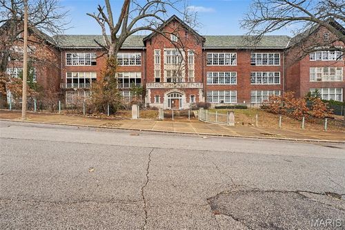 2931 Arlington Ave, Saint Louis, MO, 63120-2131 | Card Image