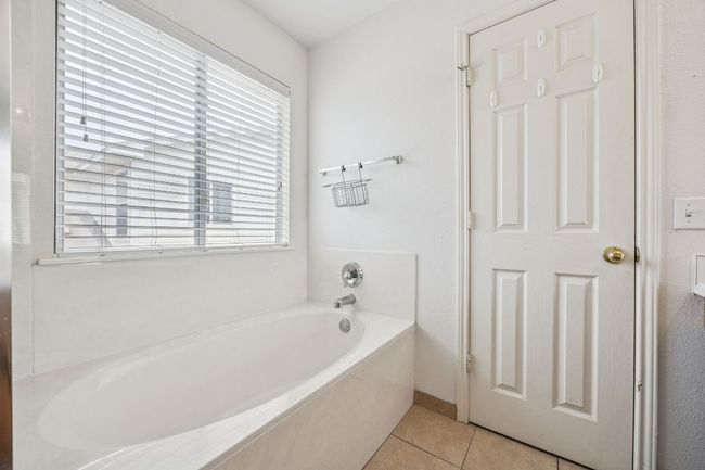 1444 Kenneys Way, House other with 3 bedrooms, 3 bathrooms and 4 parking in Round Rock TX | Image 18