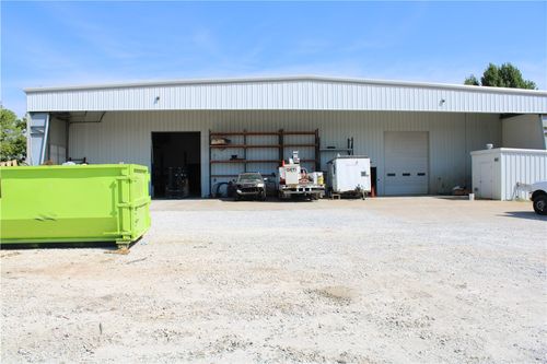477 E Robinson Ave, Springdale, AR, 72764 | Card Image