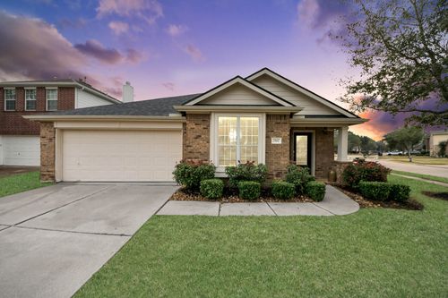 2507 Cypress Springs Ct, Pearland, TX, 77584-6729 | Card Image
