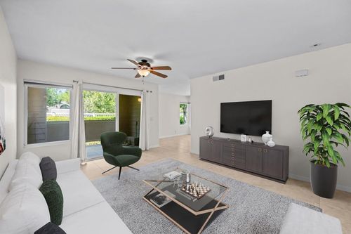 unit-55-1071 Shadowridge Dr, Vista, CA, 92081-9049 | Card Image
