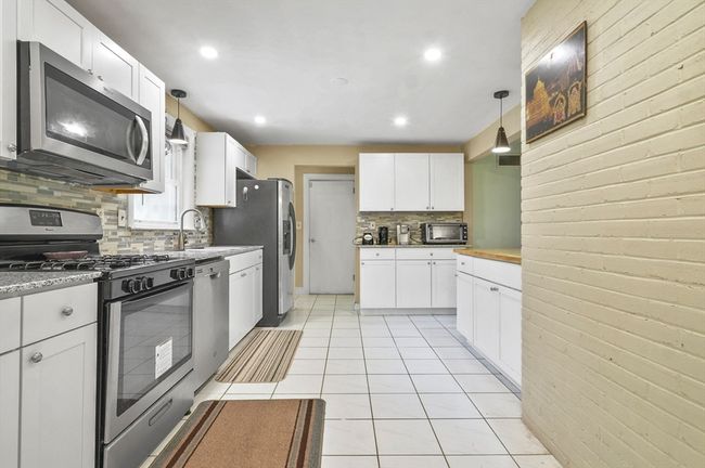 35 Snake Brook Rd, House other with 3 bedrooms, 2 bathrooms and 4 parking in Wayland MA | Image 8