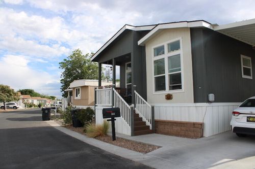 720 Fox Lane Se, Edgewood, NM, 87015 | Card Image