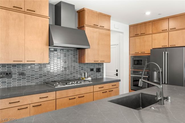 2578 Skylark Trail Street, House other with 4 bedrooms, 4 bathrooms and null parking in Henderson NV | Image 10