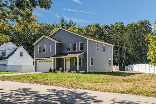 67 Oak Tree Ave, Warwick, RI, 02886-7413 | Card Image