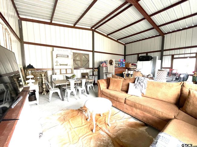 902 S Florey Ave, House other with 3 bedrooms, 2 bathrooms and null parking in Mt Pleasant TX | Image 26