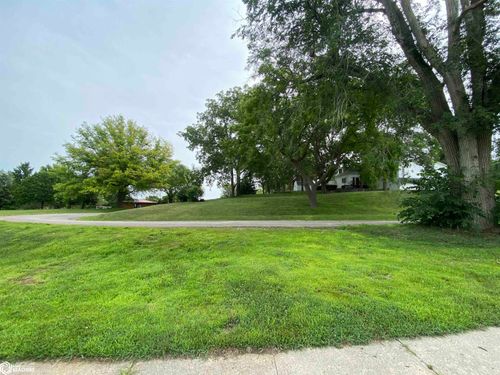 103 Church St, Audubon, IA, 50025-1221 | Card Image