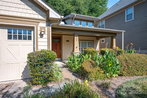 102 Coral Ln, Mooresville, NC, 28117-6058 | Card Image