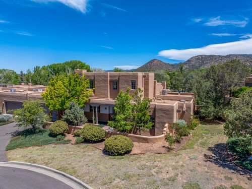 671-3101 Old Pecos Trl, Santa Fe, NM, 87505-9545 | Card Image