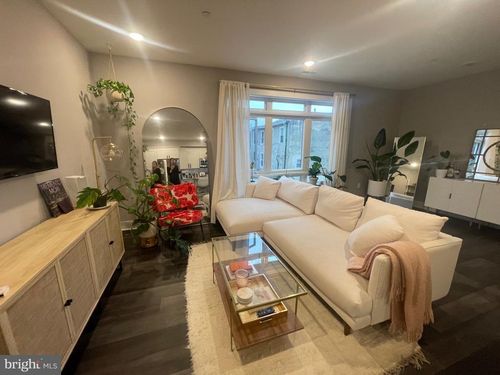 4007 Ridge Ave, PHILADELPHIA, PA, 19129-1846 | Card Image